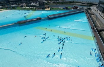 都市内享受冲浪之乐, Wave Park